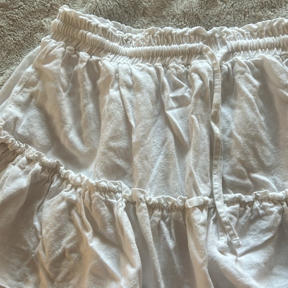 ๐ป2/$10๐ป Tiered, pleated, circle skirt, Forever 21, size L - Picture 2 of 4